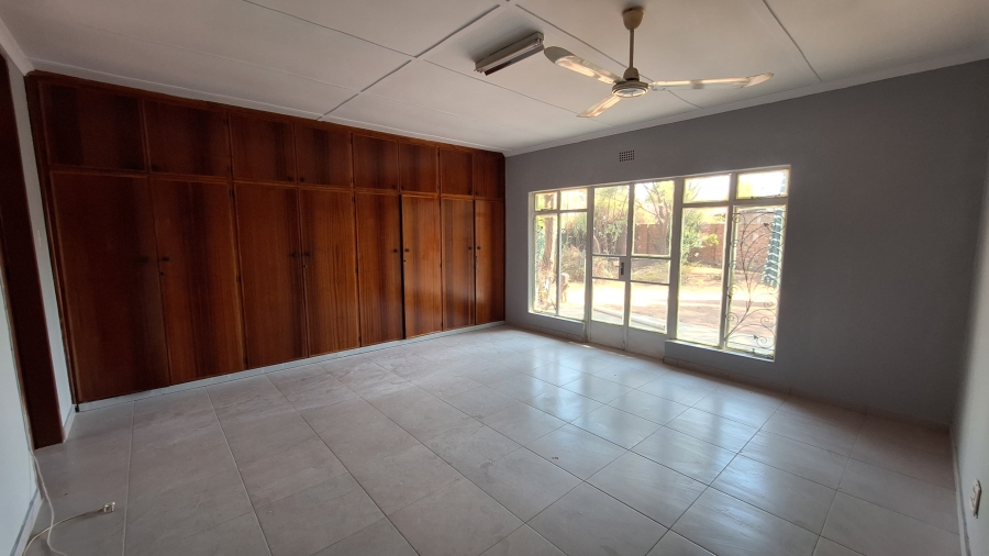 4 Bedroom Property for Sale in Riebeeckstad Free State